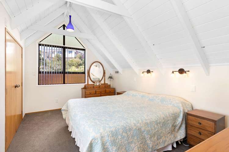 12 Cooper Road Stanmore Bay_16