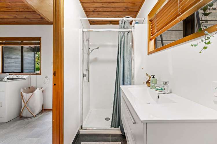 52 Waitea Road Muriwai_24