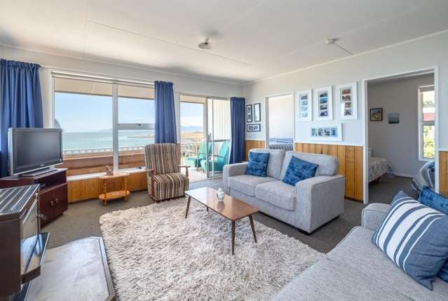 44 Seaview Avenue Cape Palliser_3