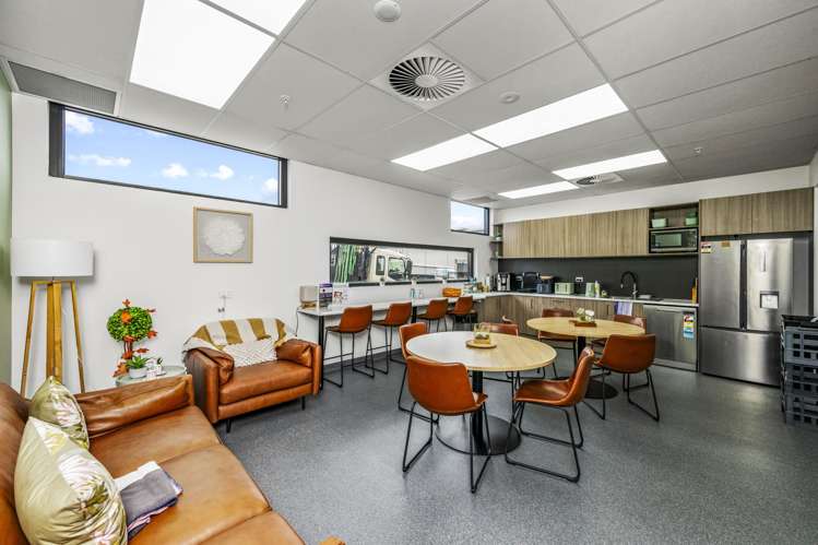 98 Hobsonville Road Hobsonville_6