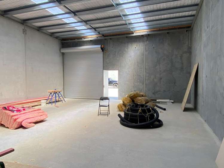 8/1 Lake Bryndwr Lane Burnside_1