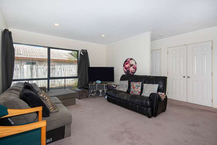 8 Howards Way Kamo_2