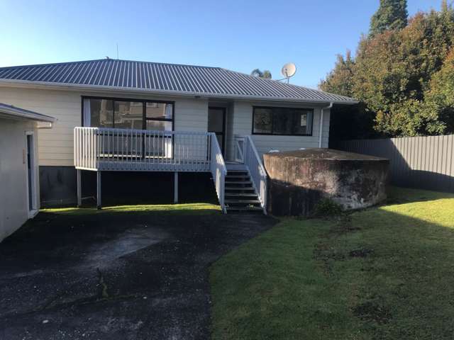 2 BEDROOM HOME - GREAT LOCATION