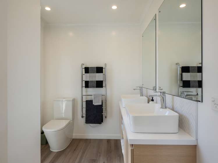 3 White Hart Lane Mosgiel_15