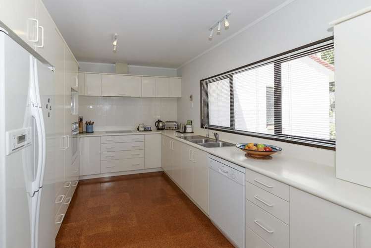 20 Wairata Place Te Atatu South_7