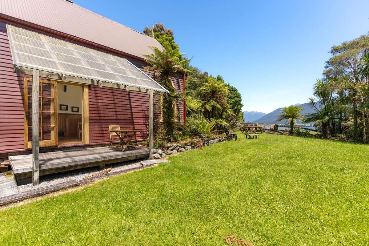 2261 Lake Brunner Road_5