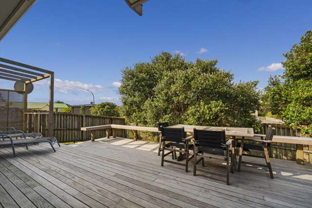 117 Kowhai Avenue Matarangi_1