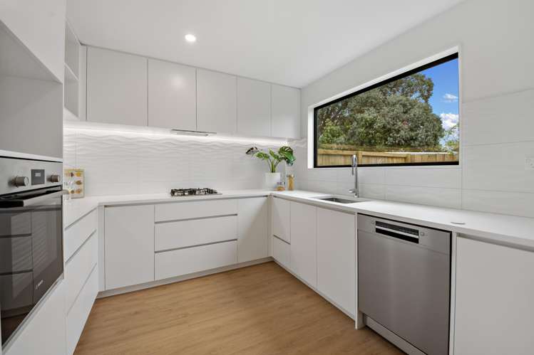 10 B,C,D Bittern Place Henderson_11