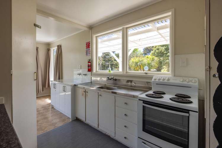 1 Crescent Road East Ostend_6