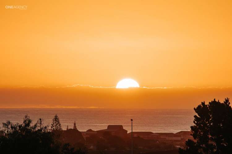 27 Alpine View Hokitika_11