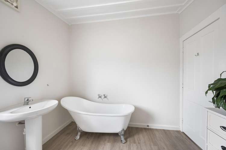 43 Georges Drive Napier South_11