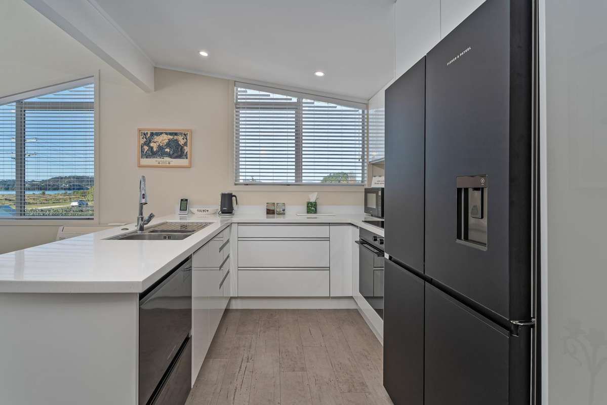 88 Buffalo Beach Road_5