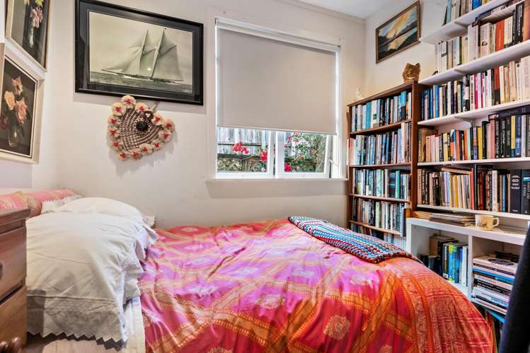 20 Lake Road Devonport_10