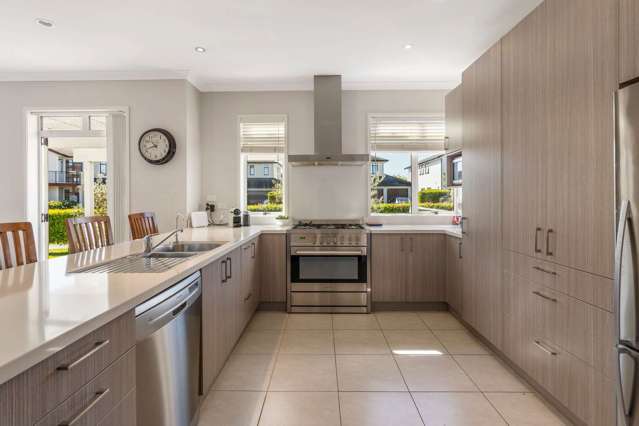 1 Thornton Green Karaka_3