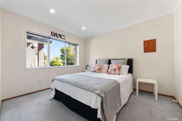 2 Rosetti Rise West Harbour_10