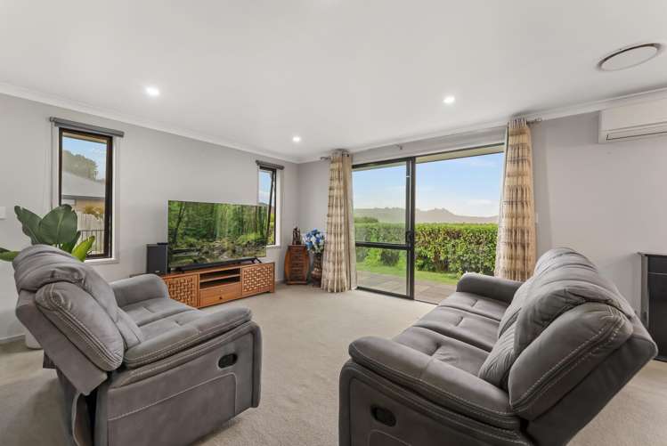 8 Ballintoy Park Drive Welcome Bay_7