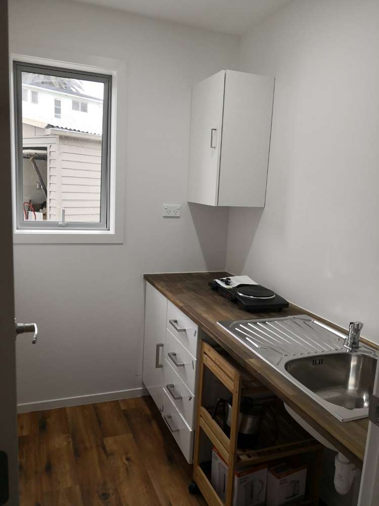 3 Julia Place Totara Vale_13