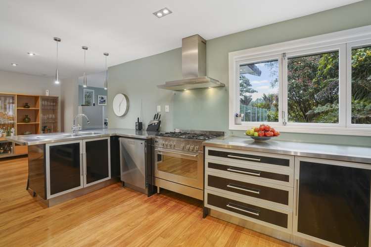 18 Hollywood Avenue Titirangi_9