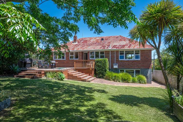 279 Glengarry Road Glen Eden_11