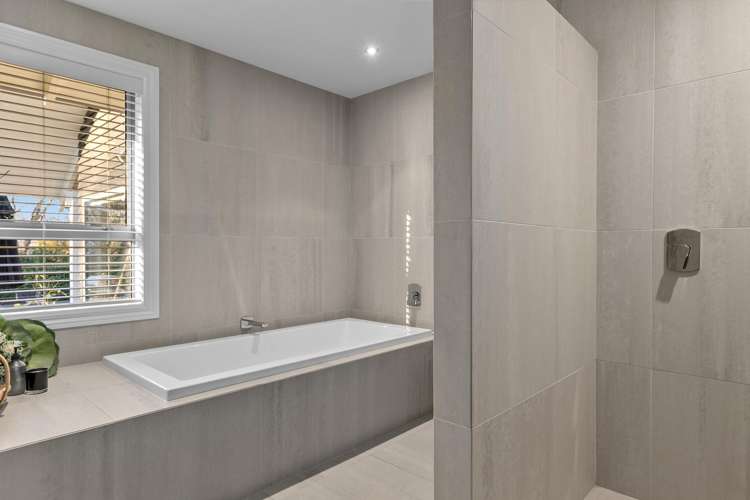 9 Hollyhock Lane Wanaka_23