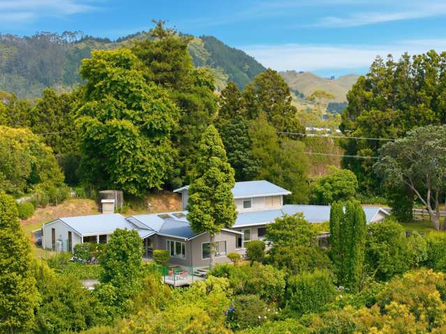 Sun-soaked coastal views, income flexibility