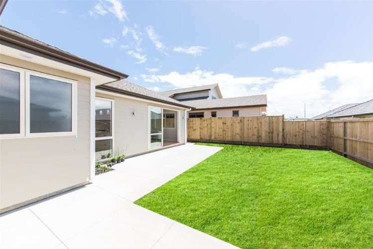 11 Paso Fino Crescent Karaka_18