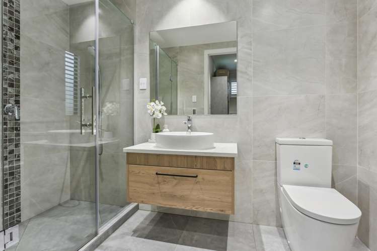 10 Tawatawa Street Long Bay_13