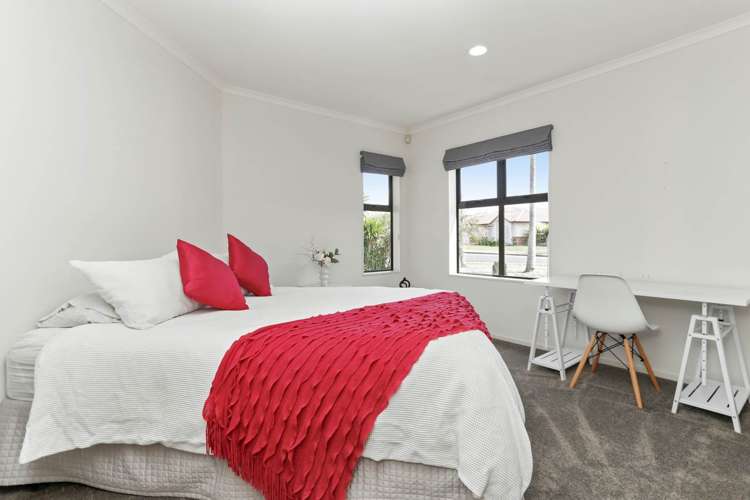 2 Allerton Place Wattle Downs_15