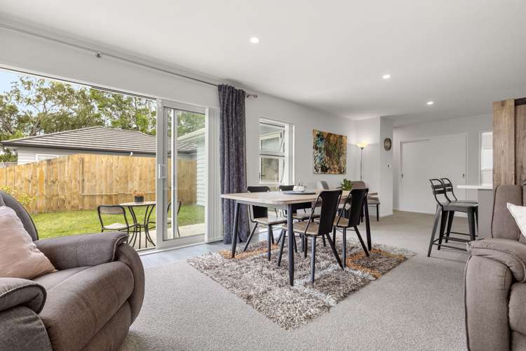 44a Earlsworth Road Mangere East_2