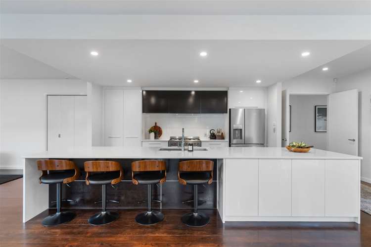 140 Hussey Road Northwood_7