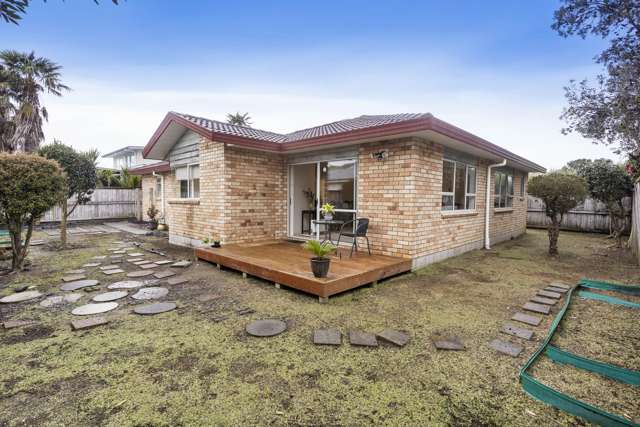 19c Beach Road Te Atatu Peninsula_1