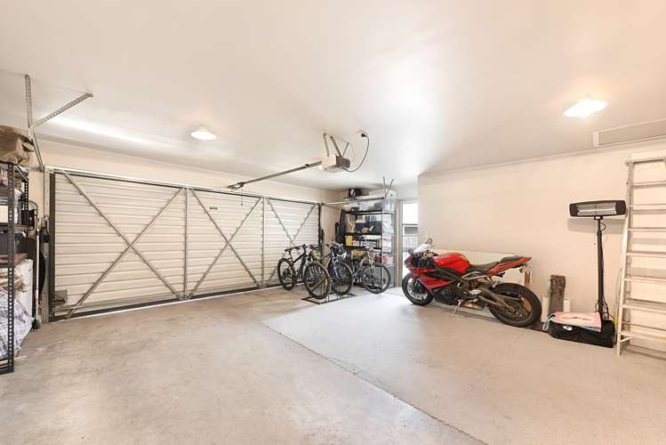 1 Stead Crescent Stoke_17