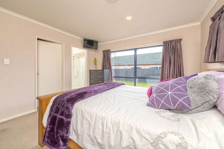 14 Belfry Place Wattle Downs_9