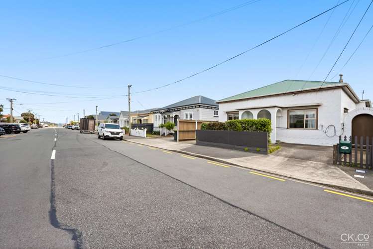 29 Queen St Petone_21