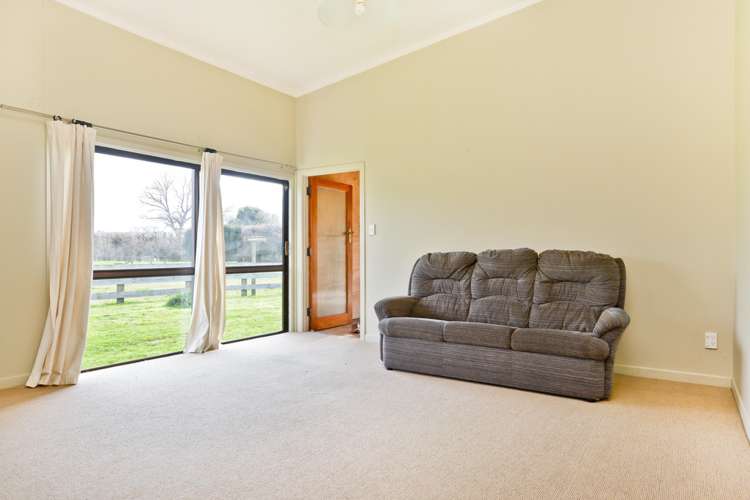 246 Reid Road Ngahinapouri_6