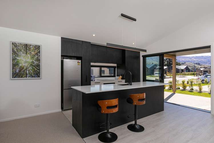 14 Wooing Tree Avenue Cromwell_10