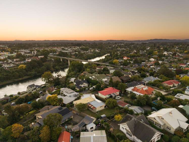 362 River Road Claudelands_36