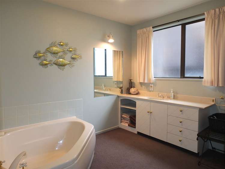 15 Monowai Place Glenwood_13