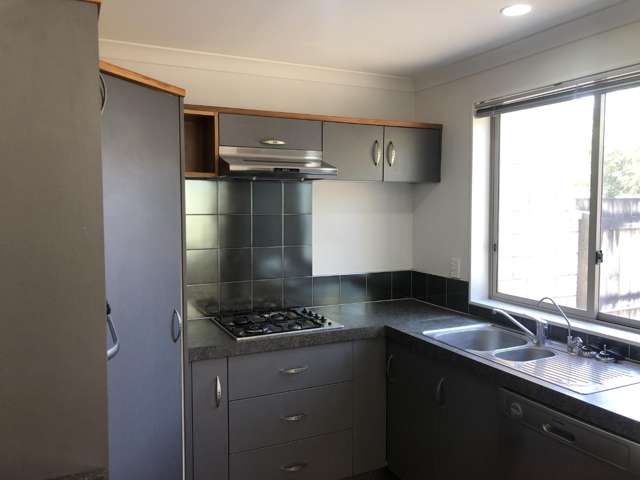 15E Queens Avenue 1067_4