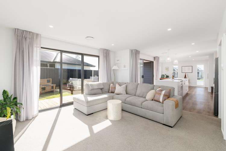 13 Stackwood Avenue Woodend_6