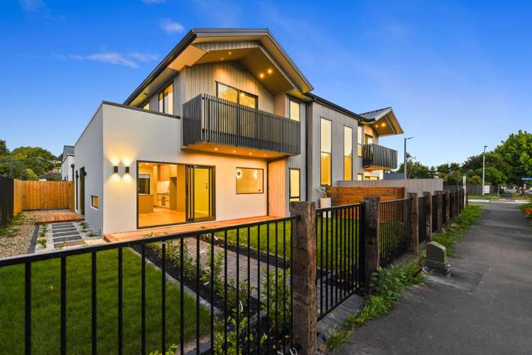 1/64 Banbury Crescent 10458_1