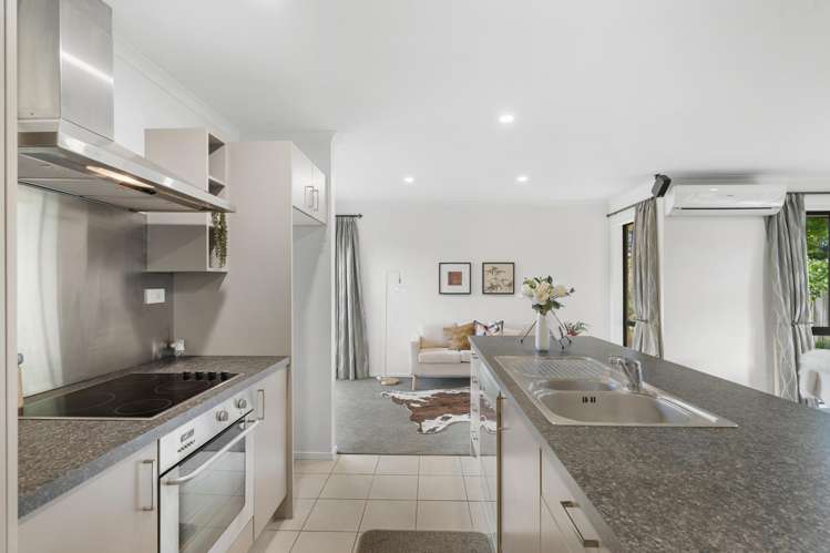 4 Lightning Close Wigram_6