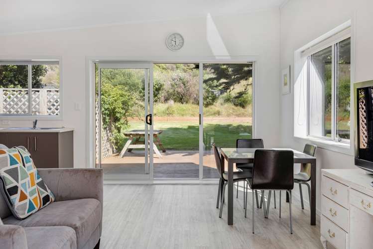 56 Pinedale Crescent Riversdale Beach_8