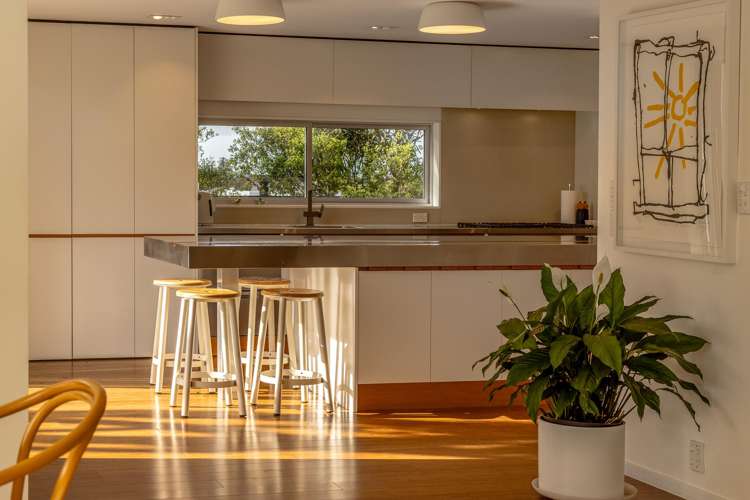 5 Wharemauku Road Raumati Beach_28
