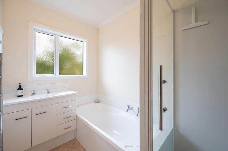 9 Sovereign Street The Wood_19