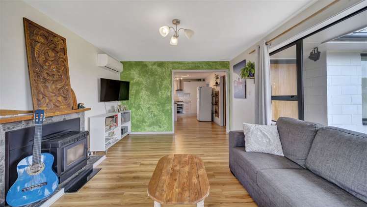 35 Avro Crescent Hornby_2