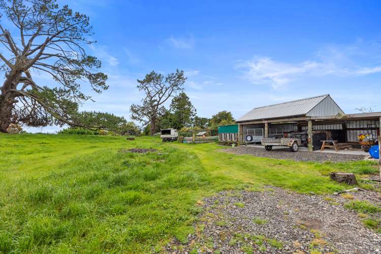 690 Esdaile Road Whakamarama_21