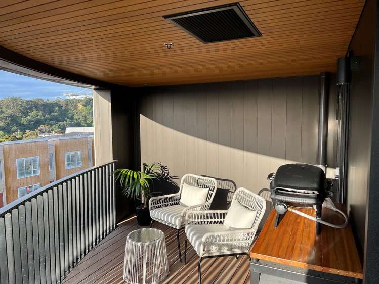 301/2 Launch Road Hobsonville_5