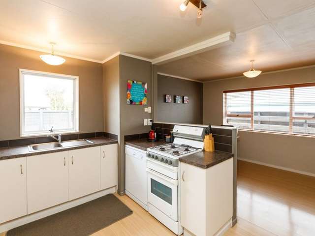 81 Robinson Crescent Westbrook_1