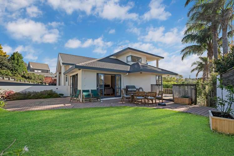 17 Eastwood Rise Browns Bay_3